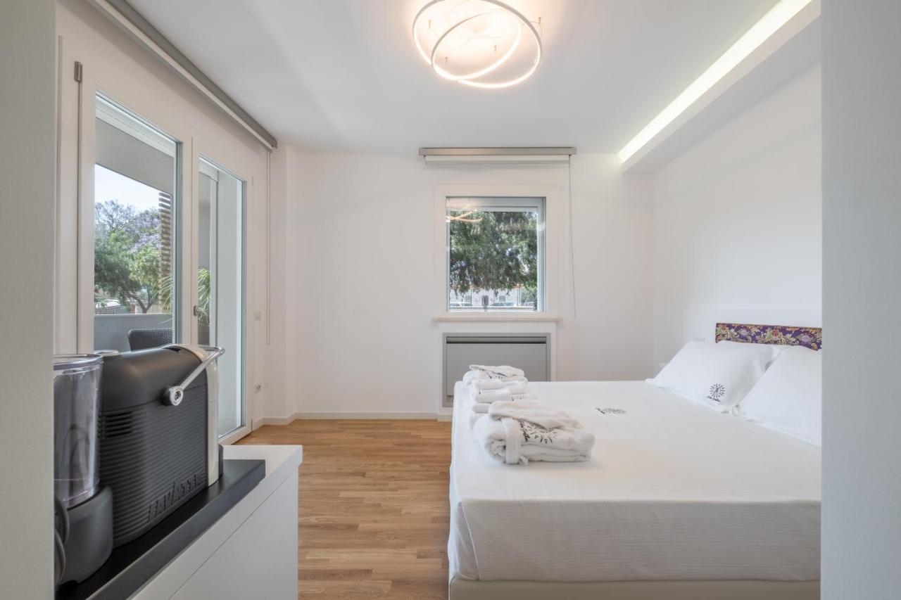 Helios Guest House Кальяри Экстерьер фото