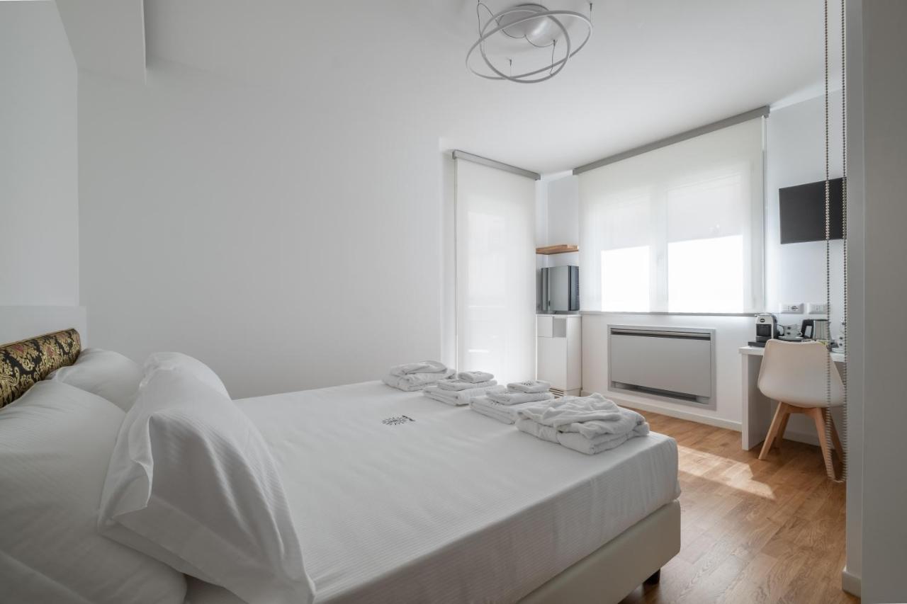 Helios Guest House Кальяри Экстерьер фото