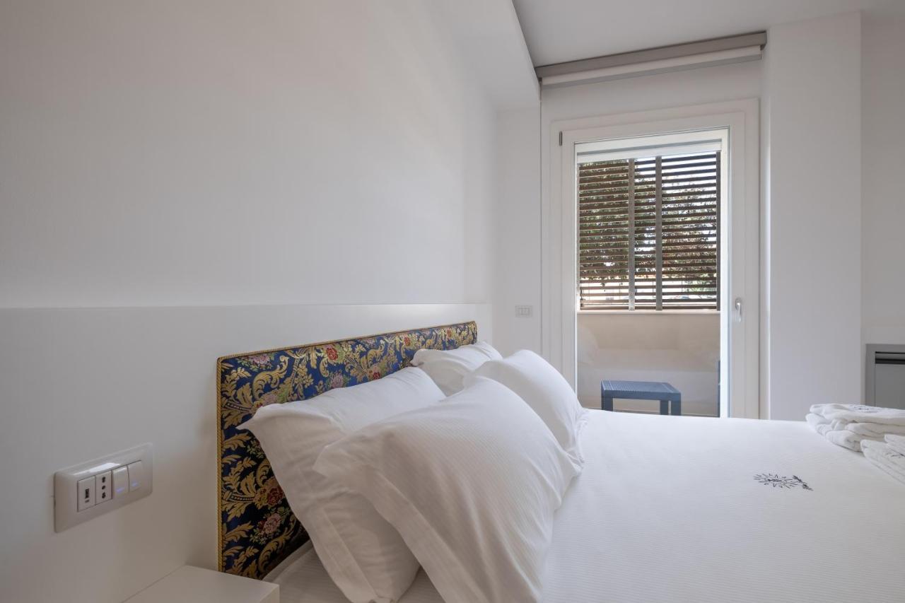 Helios Guest House Кальяри Экстерьер фото