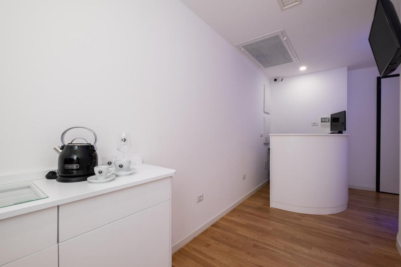 Helios Guest House Кальяри Экстерьер фото